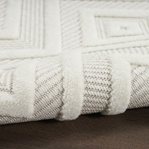 Homeroots 8' X 10' Cream Geometric Flatweave Area Rug  Polypropylene 522119