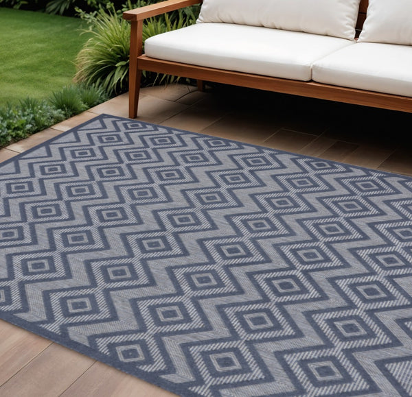 HomeRoots 8' Navy Blue Area Rug - Durable Indoor/Outdoor Design for Stylish Spaces, Easy Care, and Comfort 7' X 10' 522124