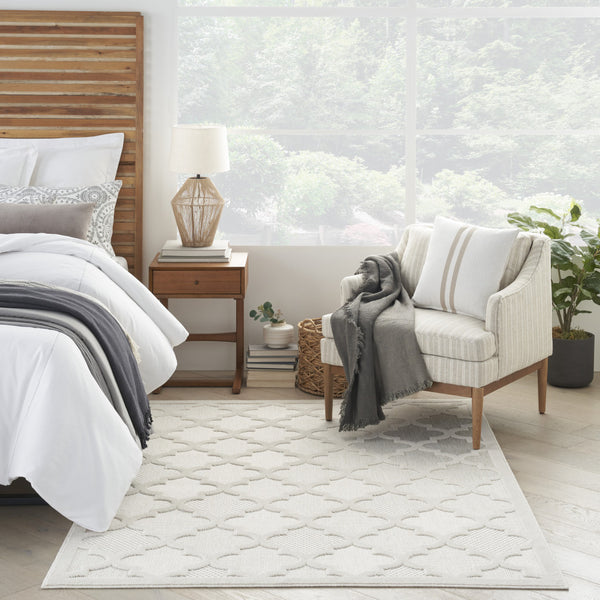 Homeroots 6' X 9' Cream Geometric Flatweave Area Rug  Polypropylene 522150