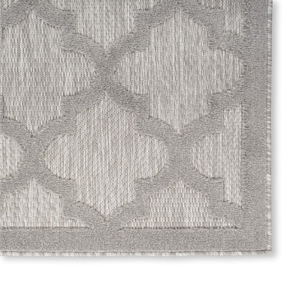 HomeRoots 6' x 9' Geometric Flatweave Area Rug – Stylish Turkish Craftsmanship for High-Traffic Spaces & Decor Gray 522151