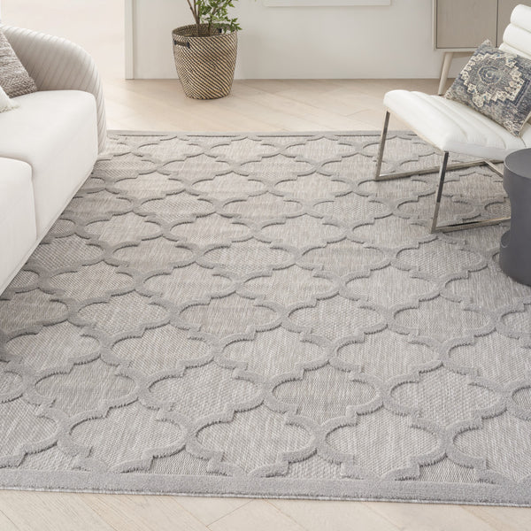 Homeroots 7' X 10' Gray Geometric Flatweave Area Rug  Polypropylene 522152