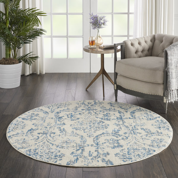 Homeroots 5' Cream Round Damask Power Loom Area Rug  Polypropylene 522175