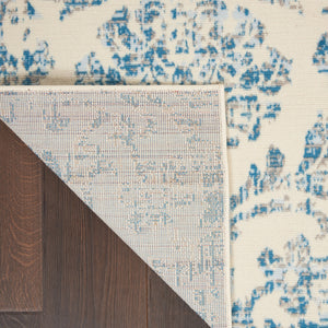 Homeroots 5' X 7' Cream Damask Power Loom Area Rug  Polypropylene 522176