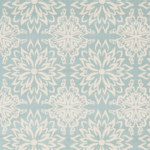 Homeroots 5' X 7' Blue And Ivory Floral Medallion Power Loom Area Rug  Polypropylene 522196