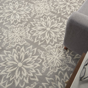 Homeroots 6' X 9' Gray Floral Power Loom Area Rug  Polypropylene 522204