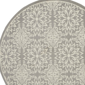Homeroots 5' Gray Round Floral Power Loom Area Rug  Polypropylene 522206