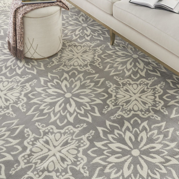 HomeRoots 8' Gray Round Floral Area Rug – Elegant Power Loomed Design for Modern and Traditional Spaces 7' X 10' Rectangle 522207