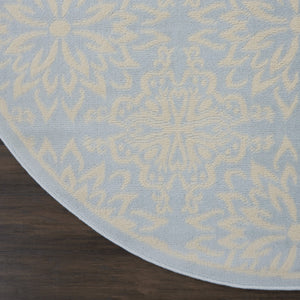 Homeroots 5' Light Blue Round Floral Power Loom Area Rug  Polypropylene 522212