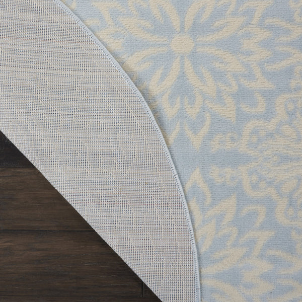 Homeroots 5' Light Blue Round Floral Power Loom Area Rug  Polypropylene 522212