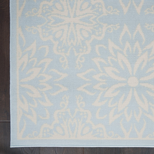 Homeroots 6' X 9' Light Blue Floral Power Loom Area Rug  Polypropylene 522214