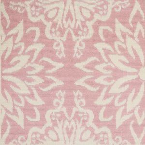 Homeroots 5' X 7' Pink Floral Power Loom Area Rug  Polypropylene 522220