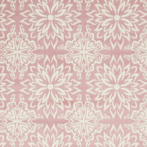 Homeroots 5' X 7' Pink Floral Power Loom Area Rug  Polypropylene 522220