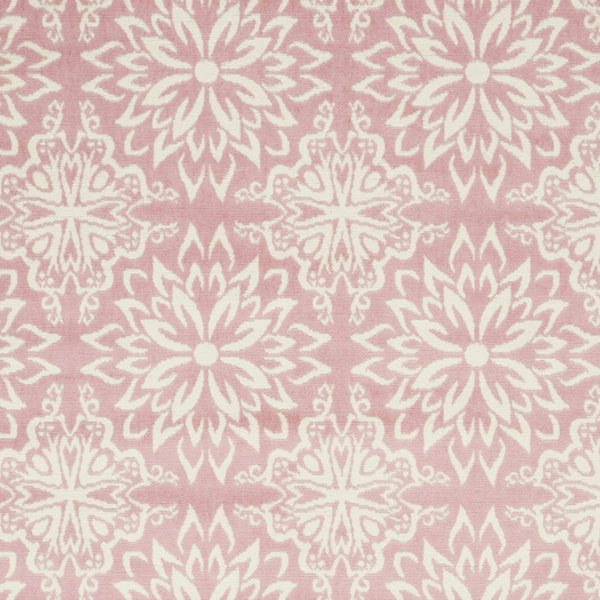 Homeroots 5' X 7' Pink Floral Power Loom Area Rug  Polypropylene 522220