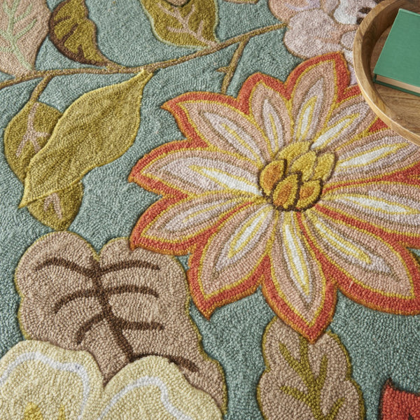 HomeRoots 8' Green Floral Hand Hooked Area Rug - Artisanal Charm, Durable Design & Timeless Style for Any Space 4' X 6' Rectangle 522230