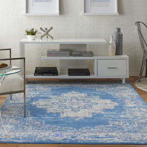 Homeroots 6' X 9' Blue Damask Power Loom Area Rug  Polypropylene 522242