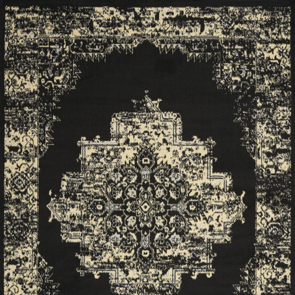 Homeroots 5' X 7' Cream Damask Power Loom Area Rug  Polypropylene 522252