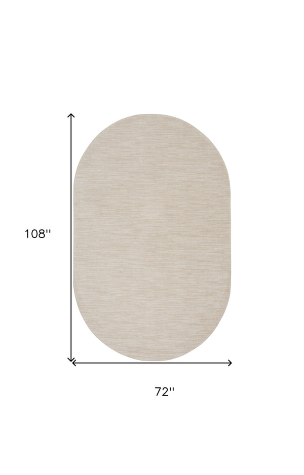 Homeroots Cream Power Loom Area Rug  Polypropylene 522300