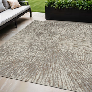 HomeRoots 5' Contemporary Gray and Ivory Abstract Area Rug – Durable, Low-Maintenance Design for Any Room 5' X 7' 522354