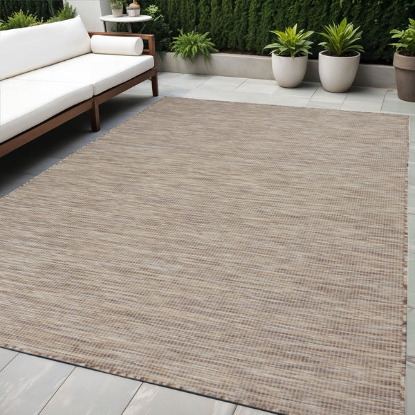 Homeroots 5' X 7' Beige Indoor Outdoor Area Rug  Polypropylene 522451