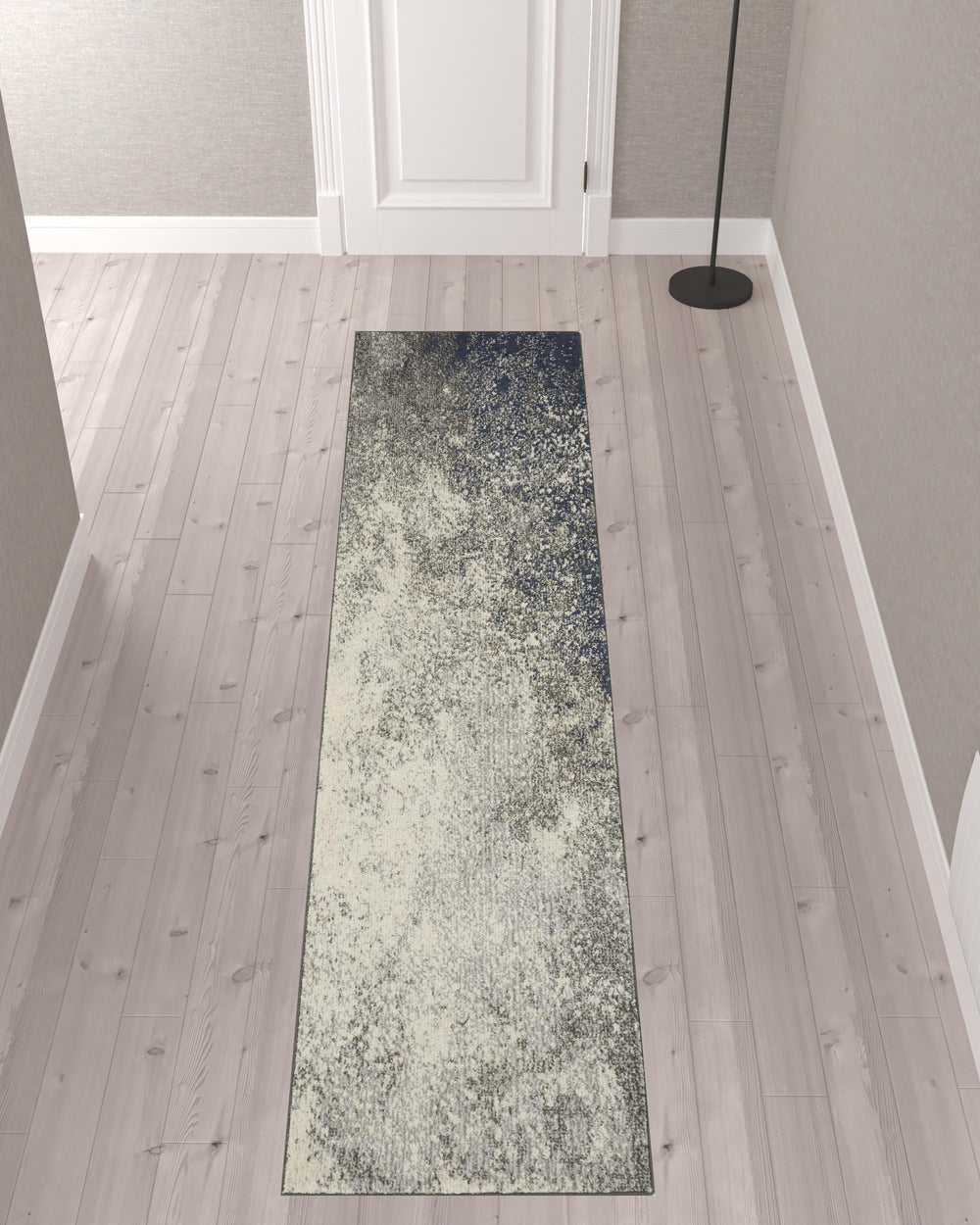 Homeroots 10' Black Abstract Power Loom Runner Rug  Polypropylene 522455