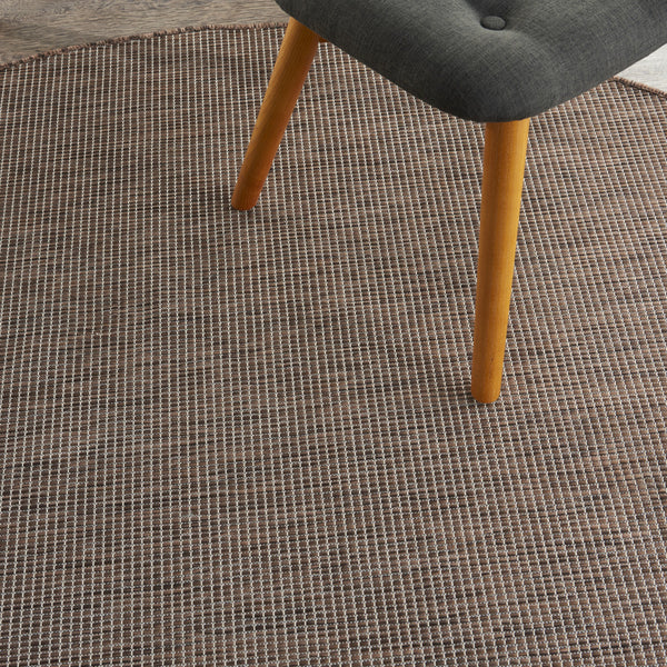 Homeroots 6' Brown Round Power Loom Area Rug  Polypropylene 522494