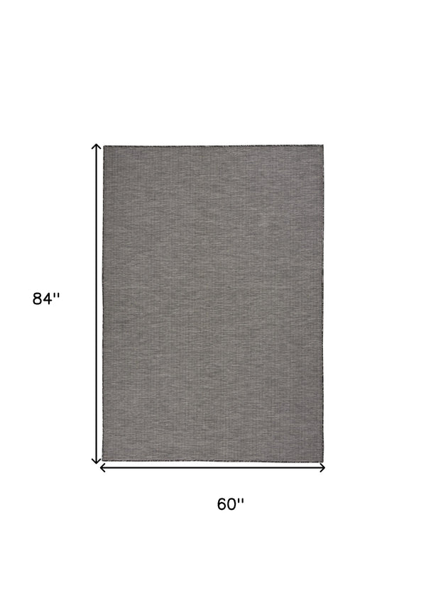 Homeroots 5' X 7' Charcoal Indoor Outdoor Area Rug  Polypropylene 522505
