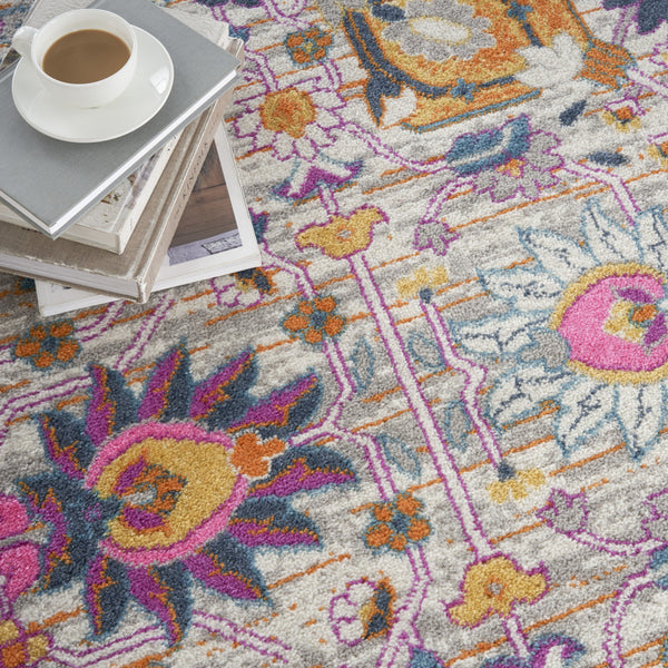 Homeroots 8' Gray Round Floral Power Loom Area Rug  Polypropylene 522540