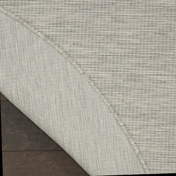 Homeroots 6' Gray Round Power Loom Area Rug  Polypropylene 522549