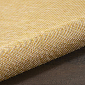 HomeRoots 8' Yellow Geometric Round Area Rug - Stylish Indoor/Outdoor Decor, Quick-Dry, Easy Care, Versatile 522594