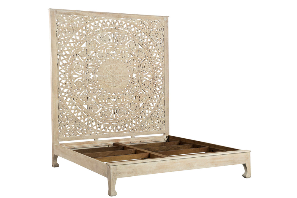 Homeroots Solid Wood Queen White Carved Medallion Bed  Wood 523615