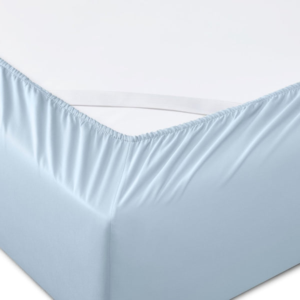 HomeRoots Six-Piece Powder Blue Tencel Lyocell King Sheet Set - Luxuriously Soft, Wrinkle-Resistant Comfort! 523871
