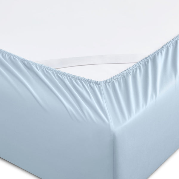 HomeRoots Six-Piece Powder Blue Tencel Lyocell King Sheet Set - Luxuriously Soft, Wrinkle-Resistant Comfort! 523871