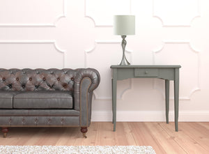 Homeroots 25" Silver Metal Table Lamp With Off White Drum Shade   524253