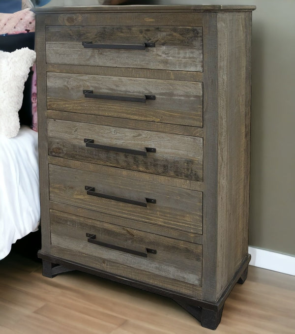 Homeroots 37" Gray Solid Wood Five Drawer Chest  Solid Wood 524572