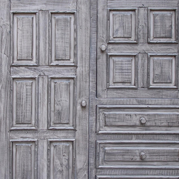 Homeroots 55" Gray Solid Wood Three Drawer Gentlemans Chest  Solid Wood 524580