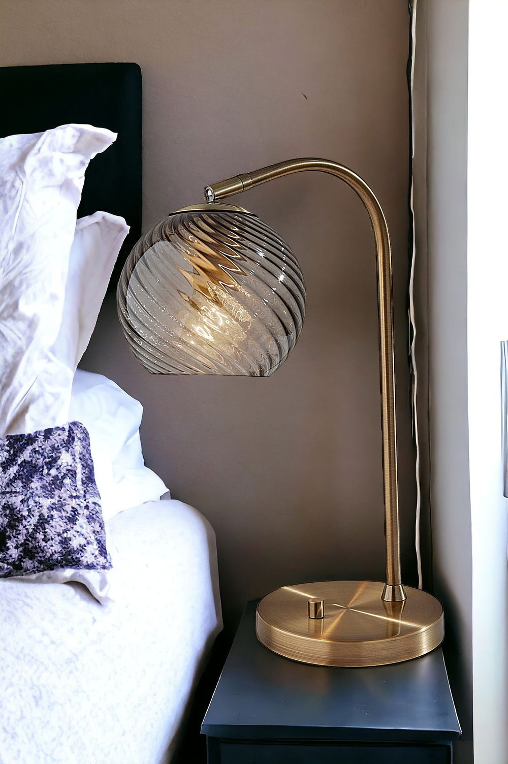 Homeroots 19" Antiqued Brass Metal Desk Lamp With Light Gray Swirl Globe Shade   524630