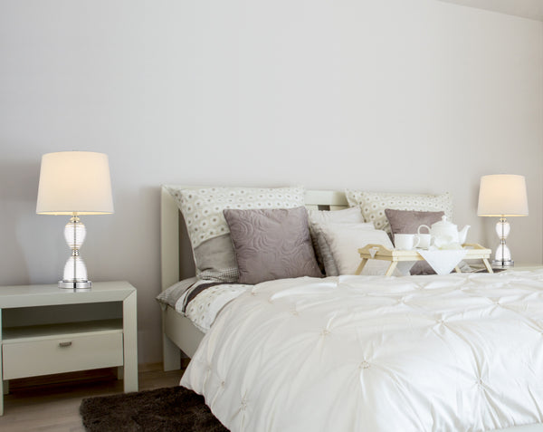 Homeroots 24" Clear Metal Table Lamp With White Empire Shade   524726