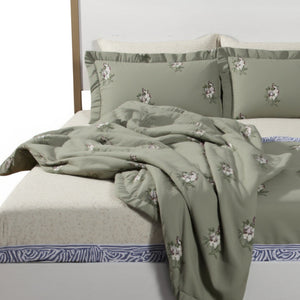 Homeroots Natural King Bed Frame – Stylish Solid Wood & Upholstered Design For Ultimate Comfort & Quality Sleep  Wood 524811