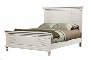 HomeRoots White Ribbed Solid Wood King Bed Frame – Elegant Pine Design for Timeless Comfort & Style 524846