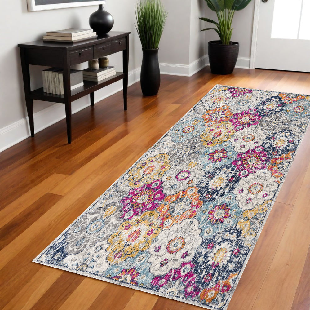 Homeroots 8' Rust Round Geometric Washable Non Skid Area Rug  Polypropylene 524884