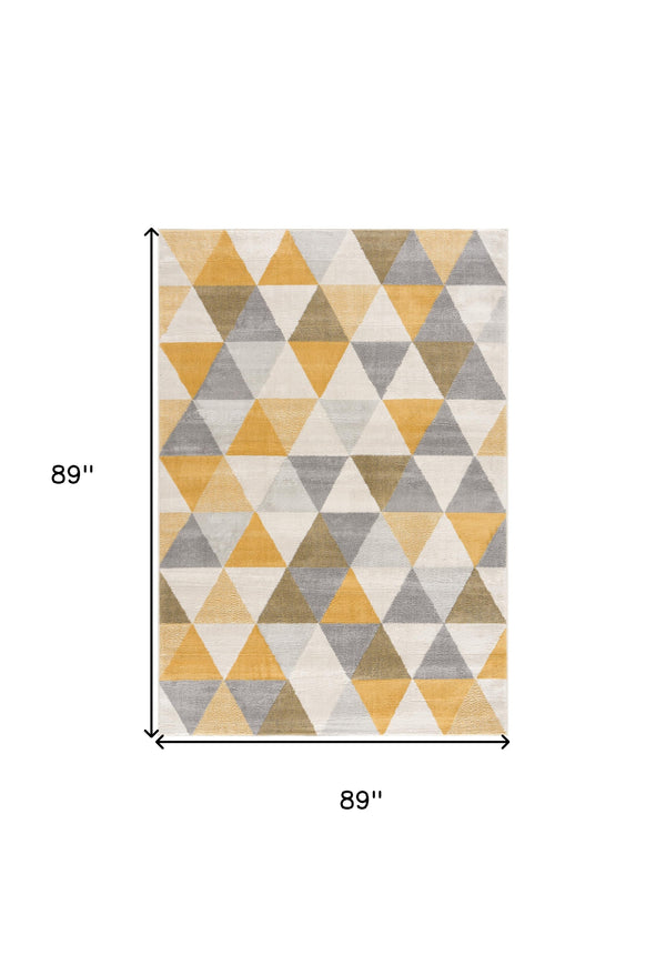 Homeroots 8' Yellow Round Geometric Washable Non Skid Area Rug  Polypropylene 524888