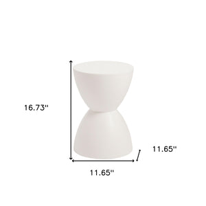Homeroots 17" White Heavy Duty Plastic Round Pedestal End Table   524950