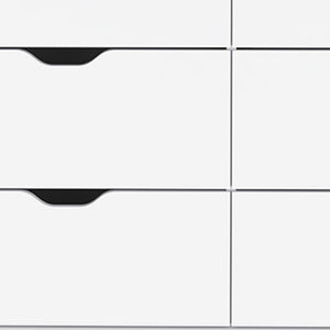 Homeroots 42" White Four Drawer Dresser  Manufactured Wood 524959