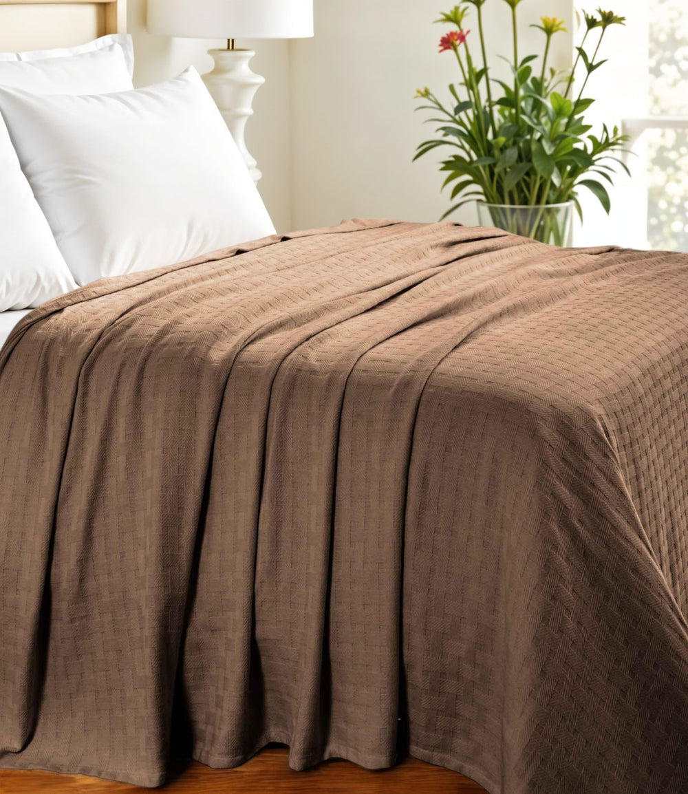 Homeroots California King Taupe Cotton Basketweave Geometric Blanket  Cotton 527319