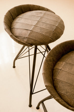 Homeroots 25" Brown And Black Leather And Iron Low Back Counter Height Swivel Bar Chair   527556