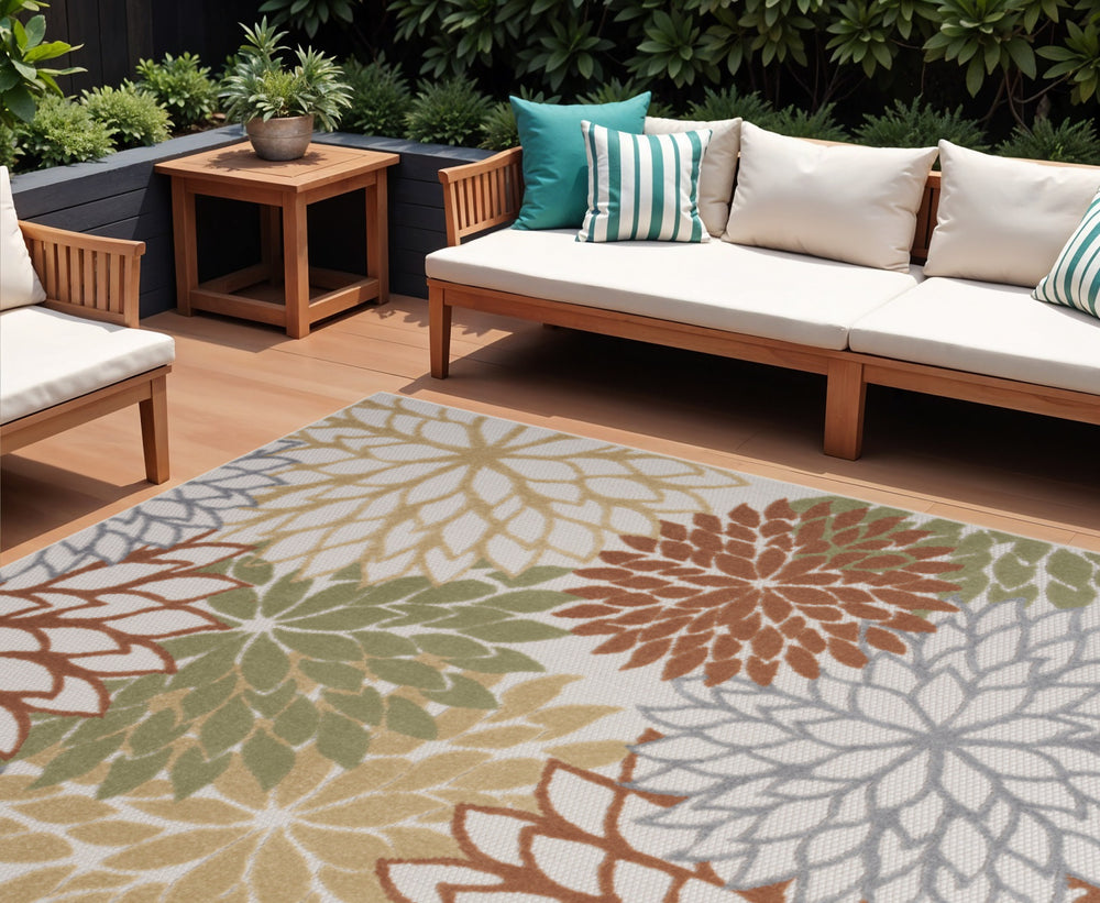 Homeroots 6' X 9' Ivory Green And Blue Indoor Outdoor Area Rug  Polypropylene 527606