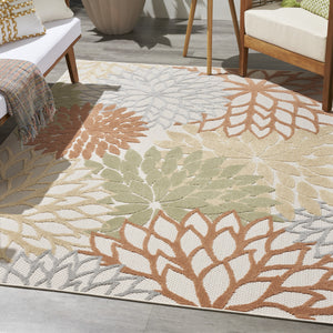 Homeroots 5' X 7' Ivory Green And Blue Indoor Outdoor Area Rug  Polypropylene 527607