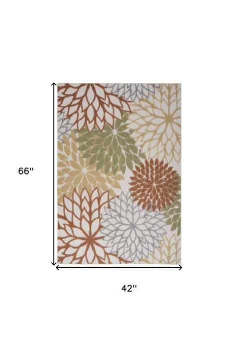 Homeroots 4' X 6' Indoor Outdoor Area Rug In Ivory, Green & Blue – Stylish, Durable, And Easy To Maintain!  Polypropylene 527608