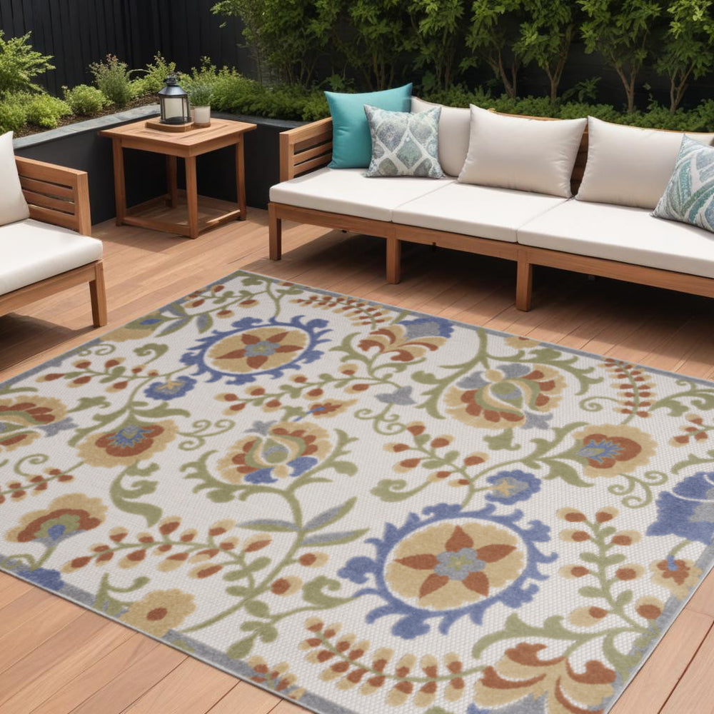 Homeroots 6' X 9' Ivory And Blue Indoor Outdoor Area Rug  Polypropylene 527612