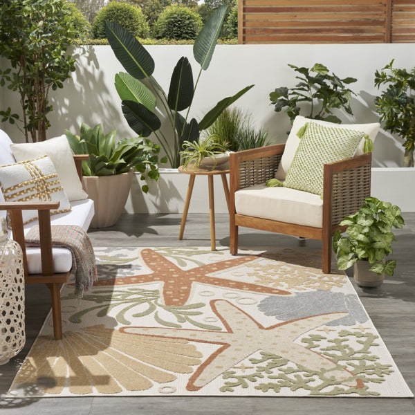 HomeRoots 5' Coastal Starfish Area Rug in Ivory, Orange & Blue – Durable, Easy-Care for Indoor/Outdoor Use 527629